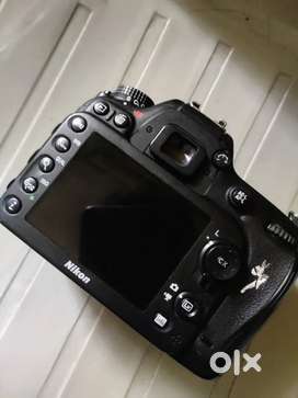 Nikon d 7200 body with 70-300 telephoto
