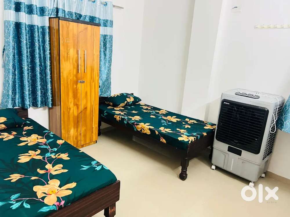 Premium 2 sharing Room Pg Available In Alkapuri