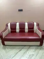 Leatherette 5 seater sofa  excellent condition for sale