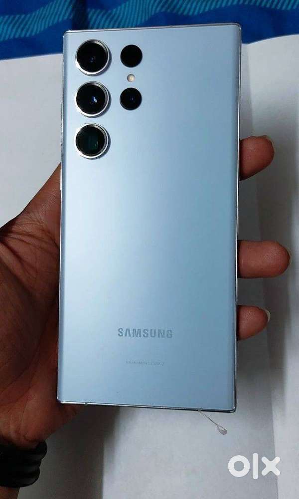 Selling Samsung S23 Ultra, Mint Condition,12/512GB Warranty Available.