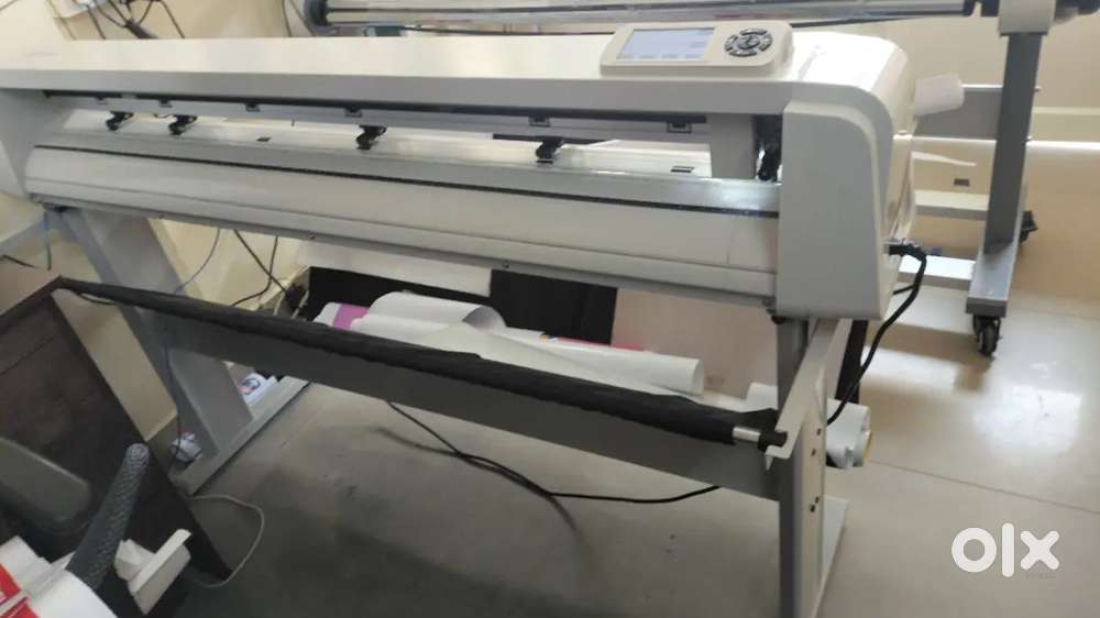 Saga 4feet arms cutter 3months old urgent sale need emergency