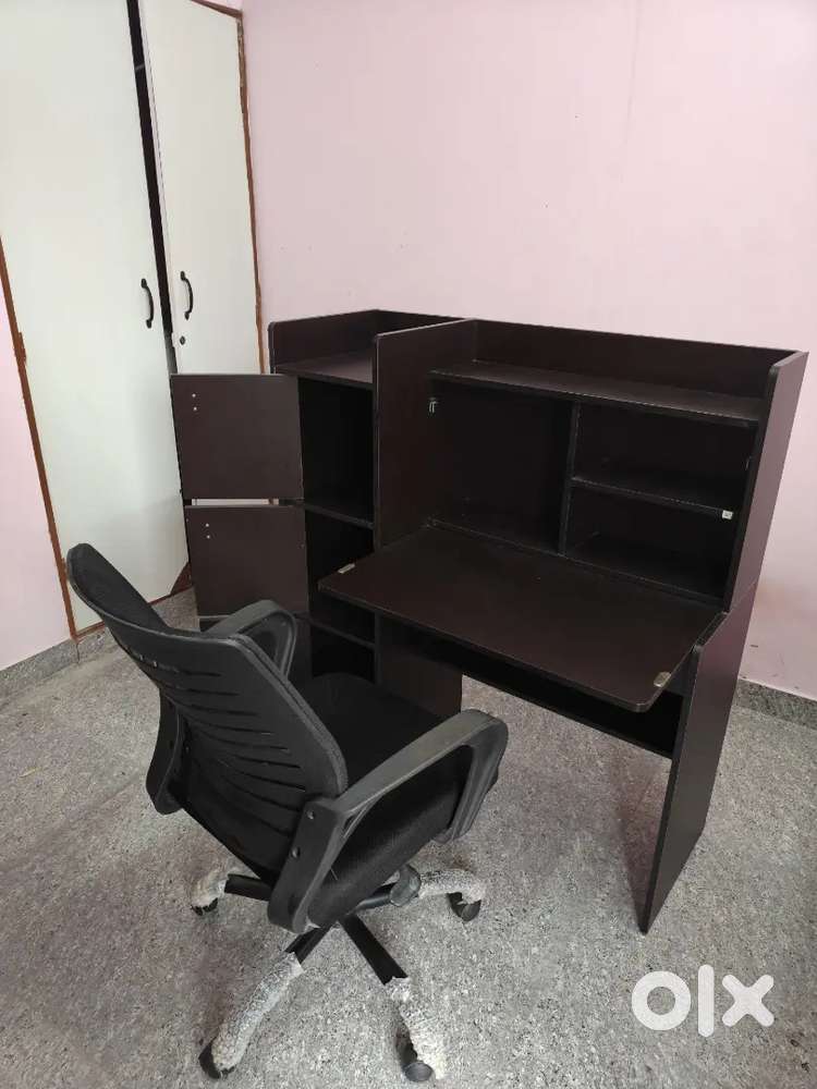 Computer Table with Chair