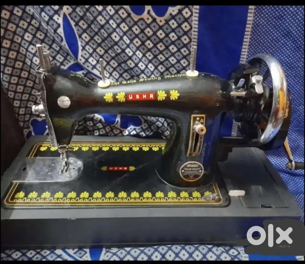 Usha Tailor Deluxe Sewing machine