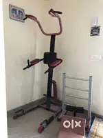 Pull up bar and chest dips