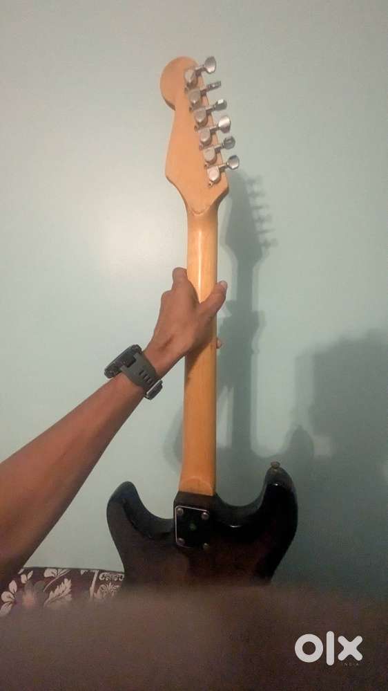 Vault electric guitar