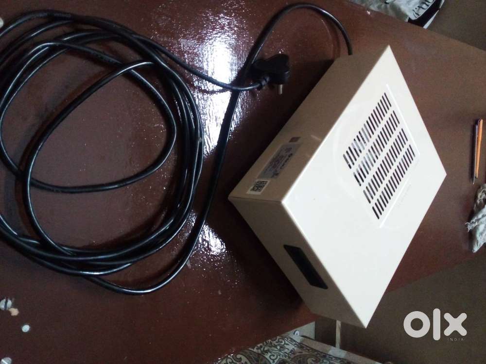 Bajaj 2000 W room heater (Model : Blow Hot)