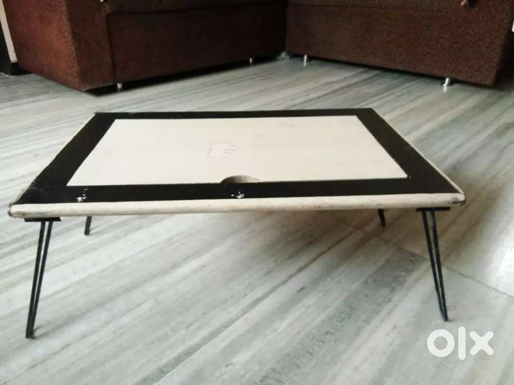 Foldable study and laptop table