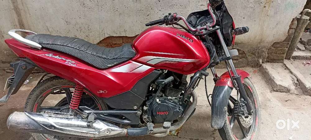 Bike achhe condition me hai,pickup bhi mst h