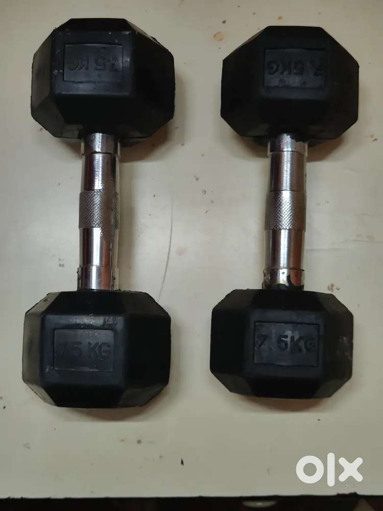 7.5KG Rubber Dumbbells (New Condition only 2 month used) Total 15KG