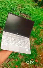 Hp laptop i3.    8 th gen