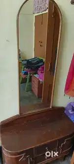 Dressing table