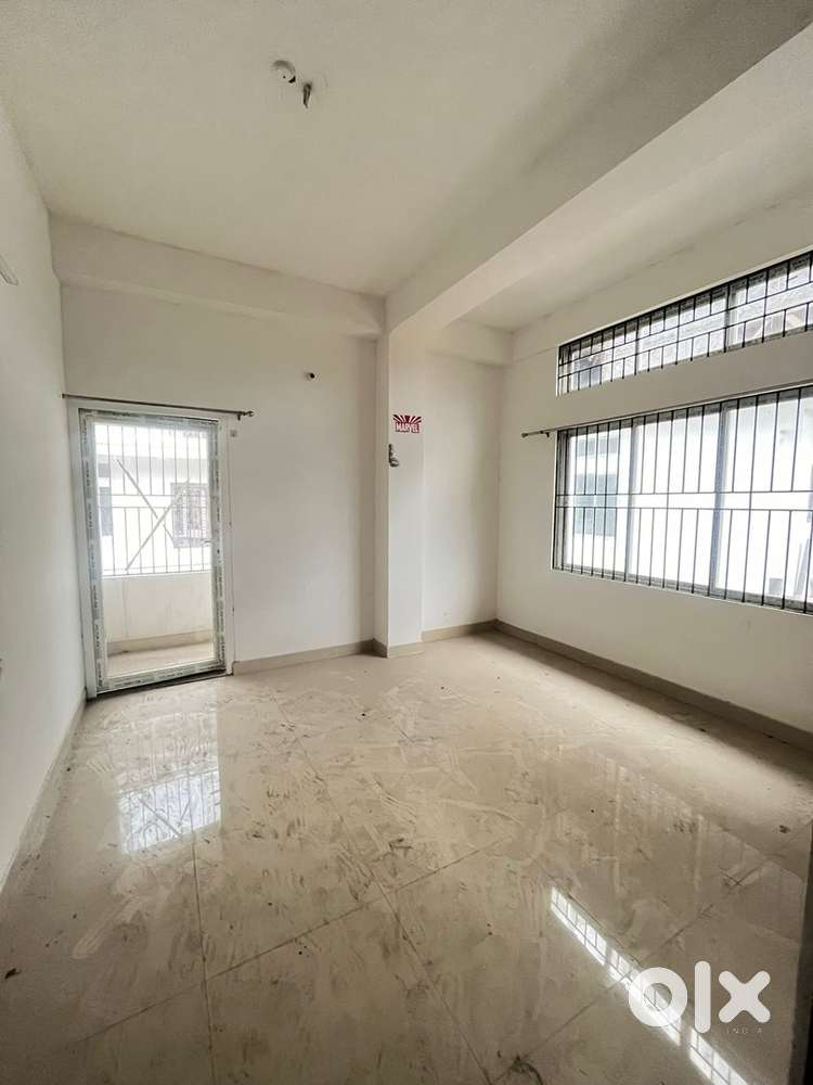 No owner  flat cupl frndly /2bhk 14 office/ residence also availabl