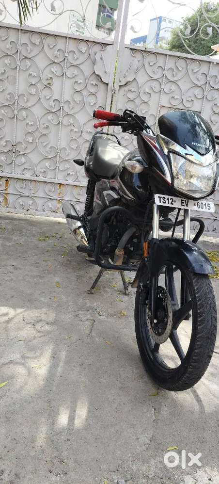 Honda CB shine good condition showroom fast honar