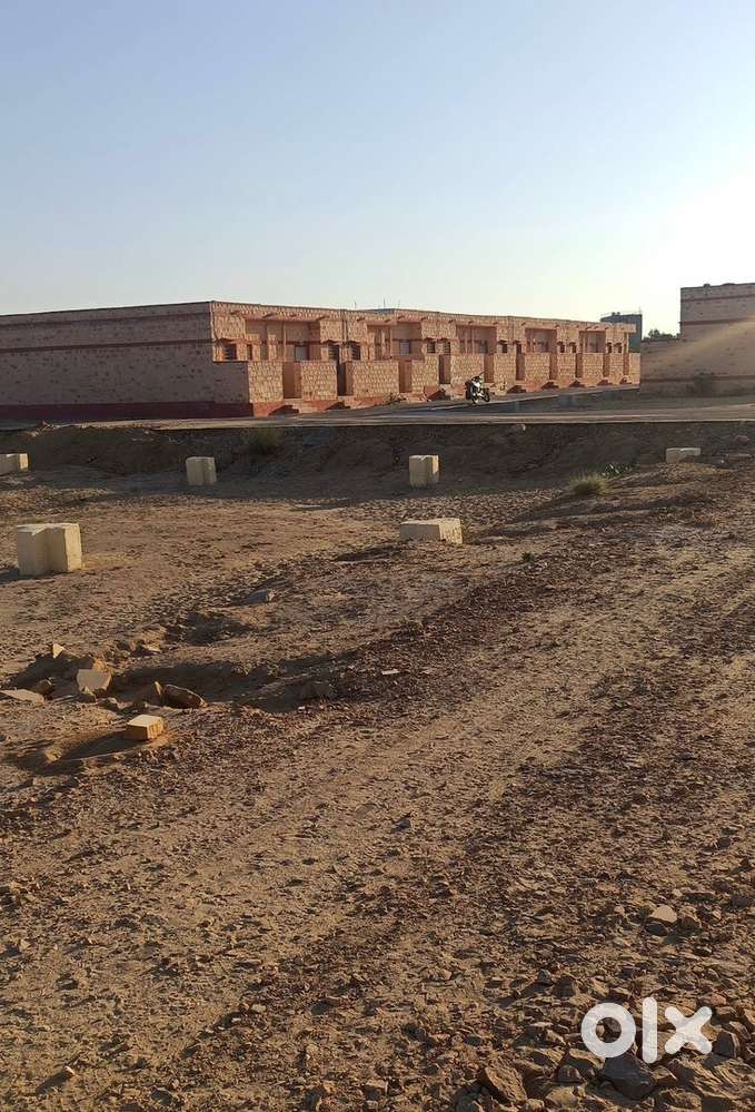 20* 40 plot for sale vivekanan colony