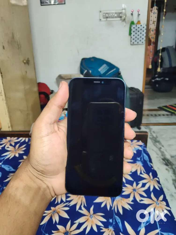 Urgent sell iphone 12