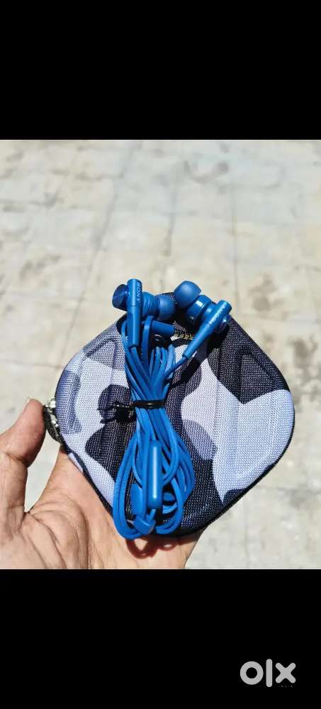 3.5MM Jack Extrabass Earphones worth 2500 for 1400 only