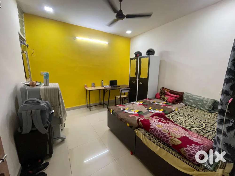 room, need 1 roommate boy, no smoking&drinking(gf allowed)read caption