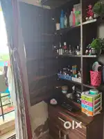 Dressing Table with door n storage