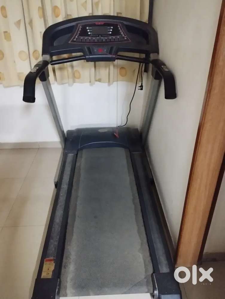 Aerofit tredmill for walk