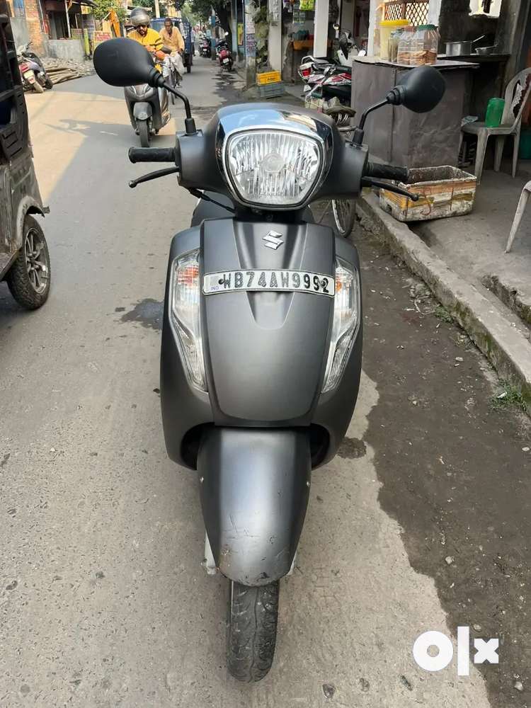 Well maintained scooty all papers update No single scratch
