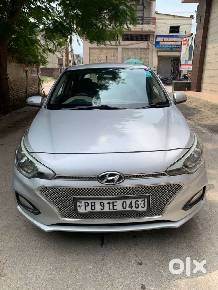 I20 Asta 1 owner full insurance petrol top model all original