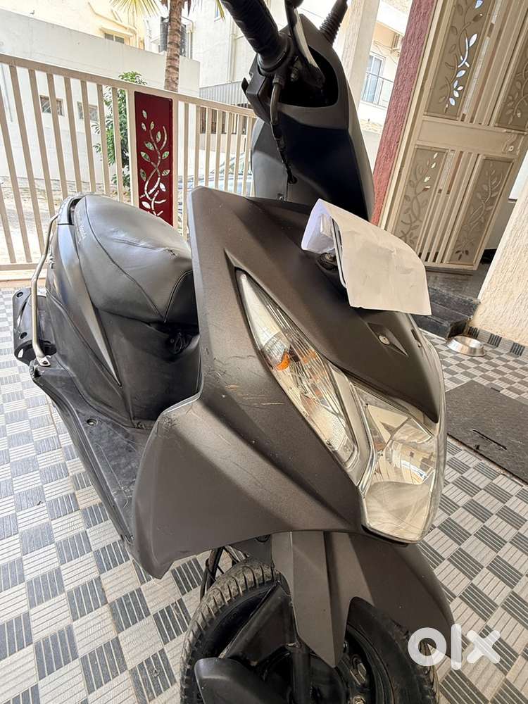 Honda Dio scootter 2013 model