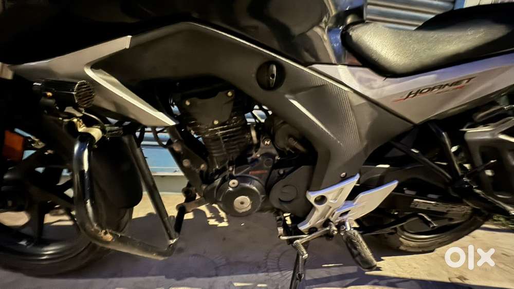 Urgent Sale Honda Hornet 160R in good condition