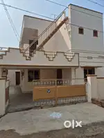 15 year old house. Near to Jayendra School and College.