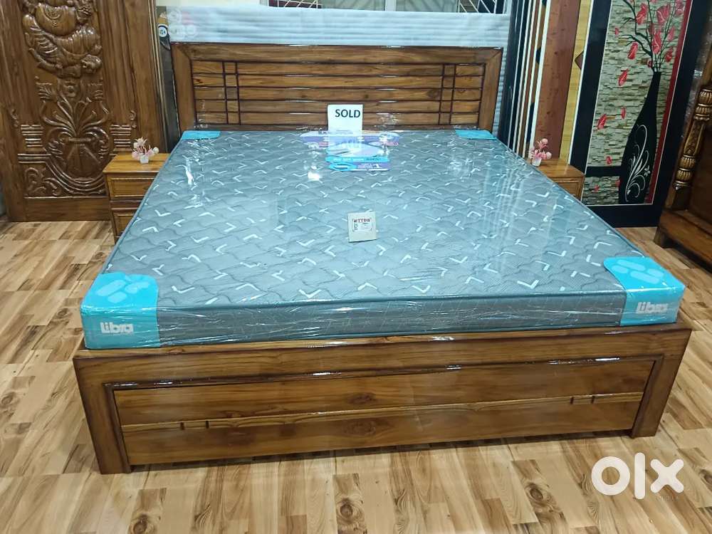 ALL KIND OF SOFA AND CUPBOARD,AND DINNING SET AVAILABLE AT LOW PRICE