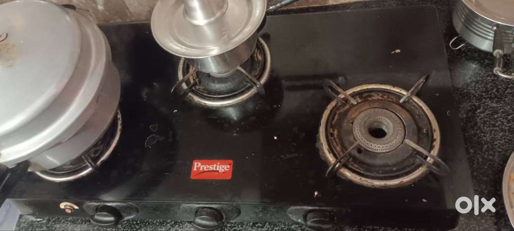 Prestige Glass top 3 burner gas stove