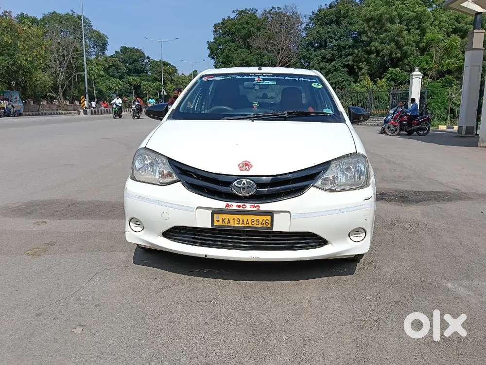 Toyota Etios 2015 Diesel 165000 Km Driven