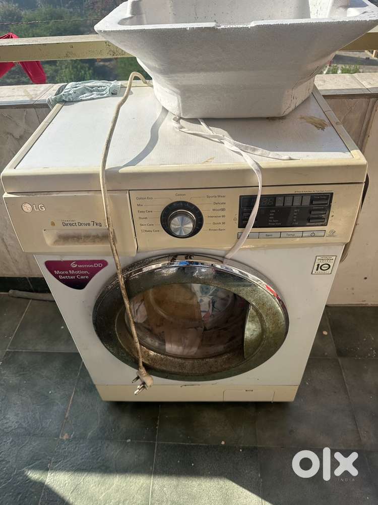 Fully automatic washing machine front door