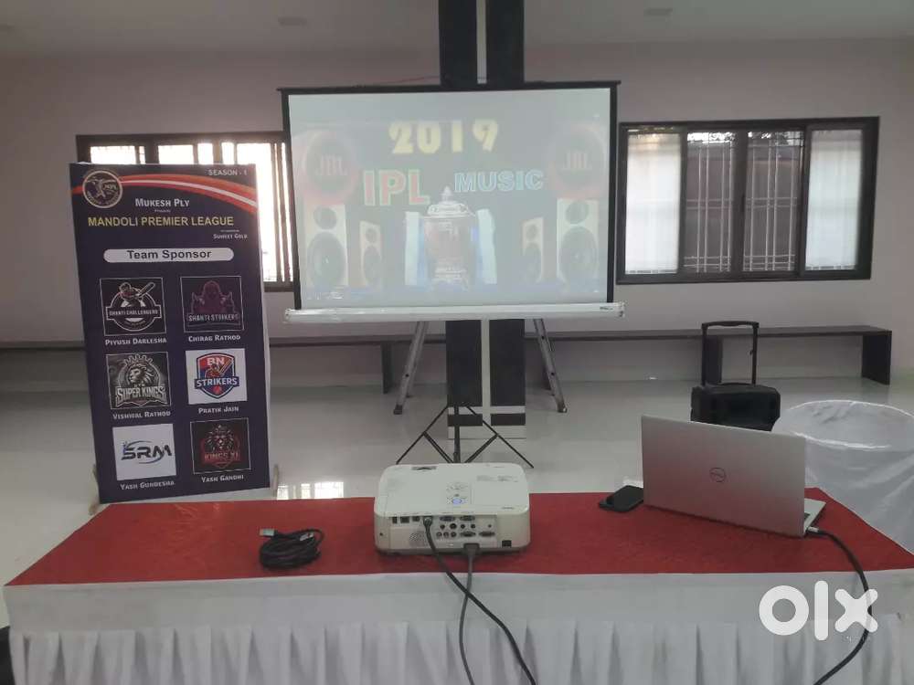 Projector On Rent 99    211    791    75  Projector Screen On Rent