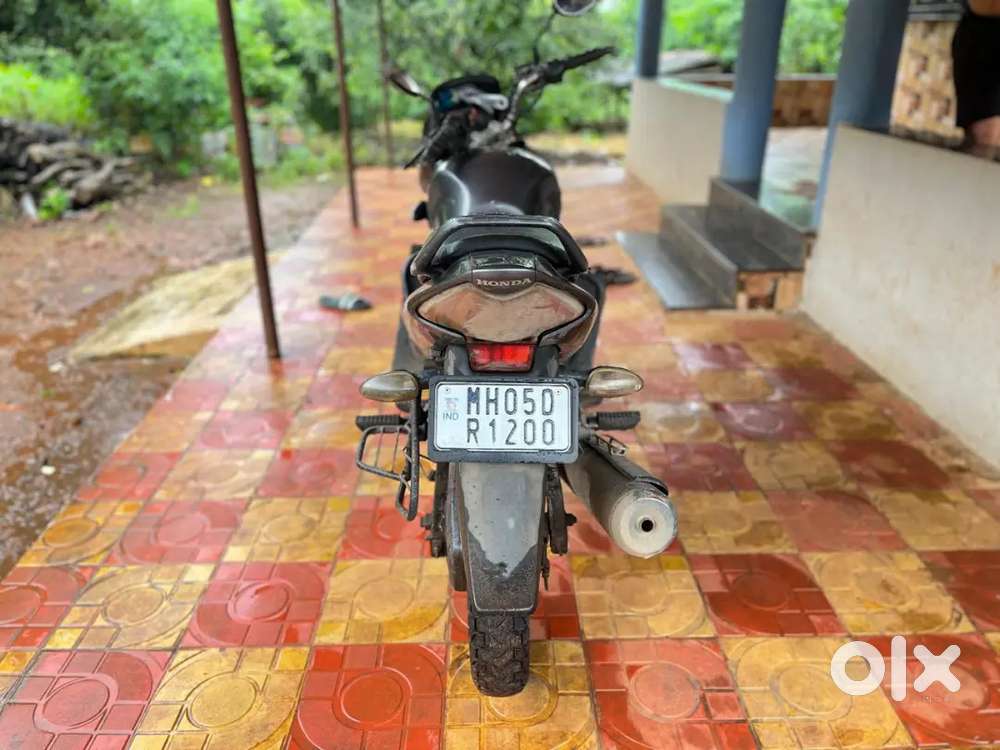 Honda unicorn with VIP nmbr