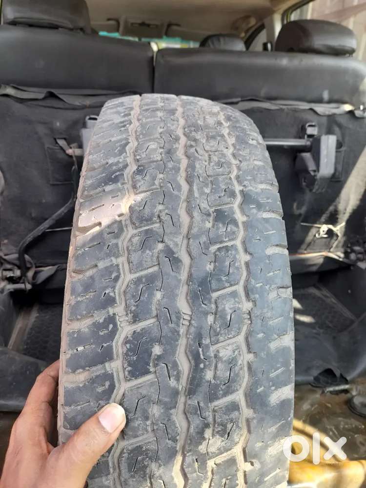 Tyre size 215 /75/ 15