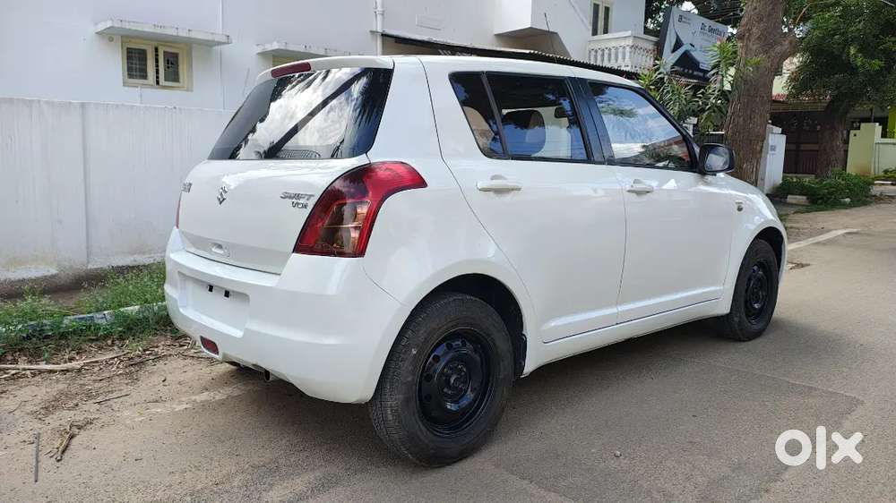 Maruti Suzuki Swift 2010