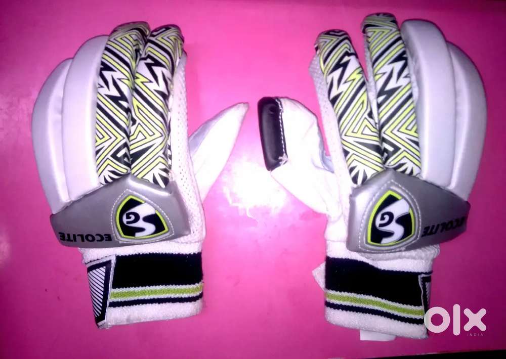 Cricket batting gloves