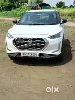 Nissan magnet