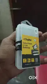 Dslr camra battery