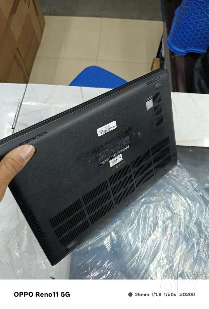 Dell cor i5 8the ram 8 SSD 256 gb win 11