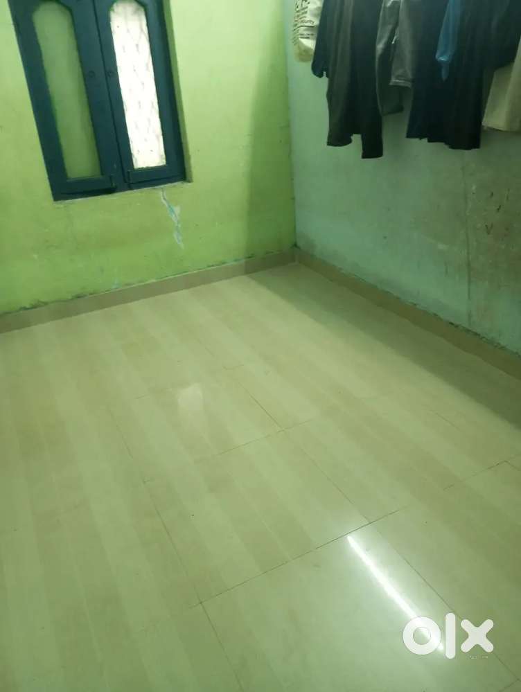 room mate for sharing