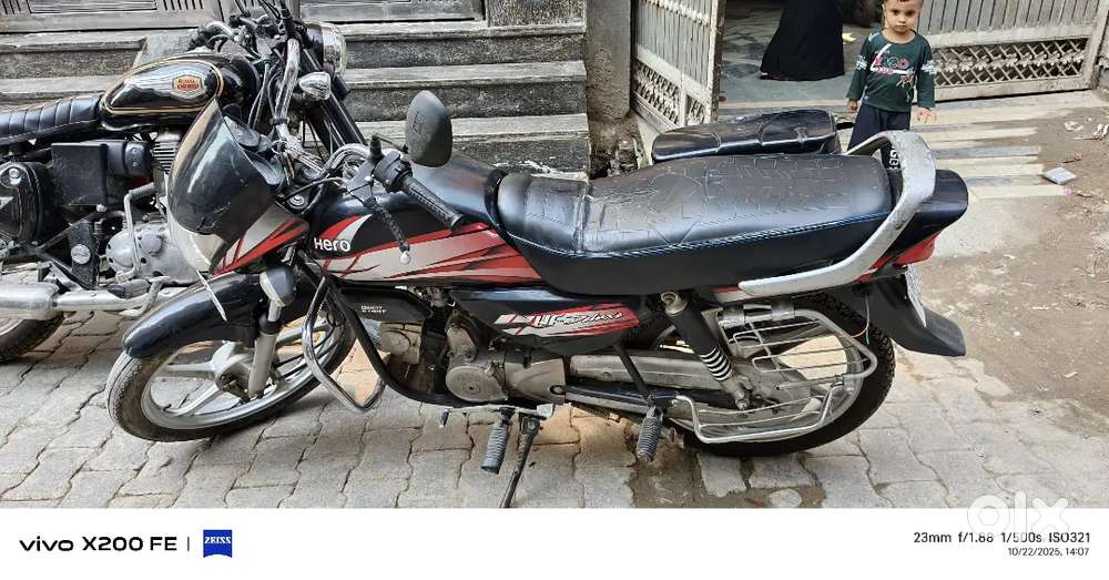 HF Deluxe Bike New Condition Complete Pepar