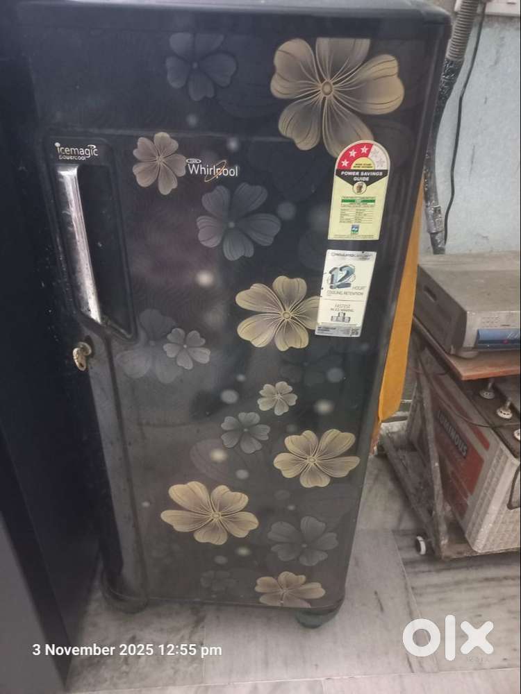 Whirlpool single door fridge