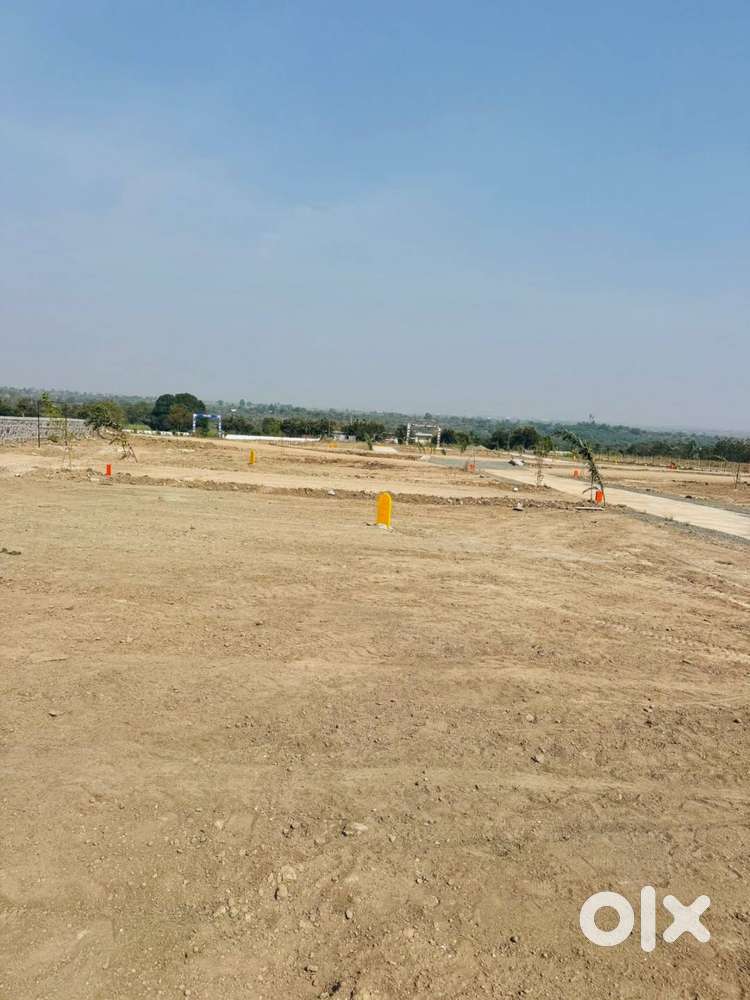 Plots in Shikrapur