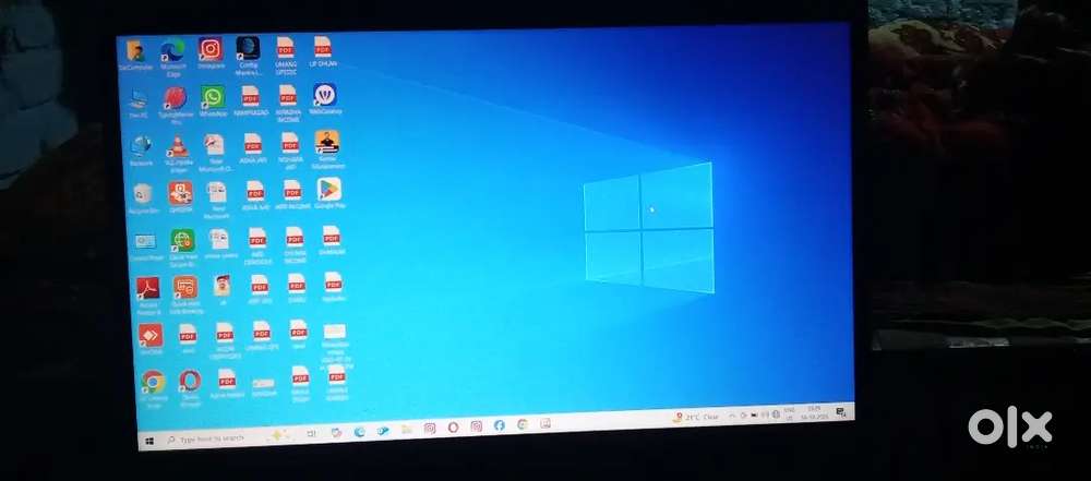 LENOVO 4 GB 512SSD ONE YEAR OLD LAPTOP