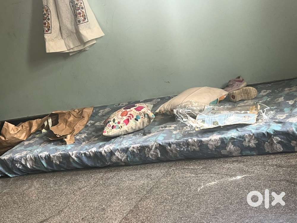 New cotton stitched  mattres