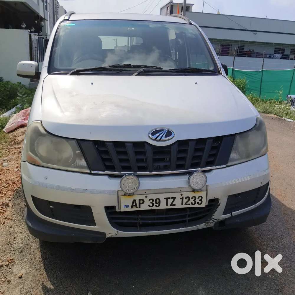 Mahindra Xylo 2016