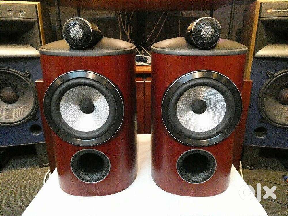 PAIR B&W 805 D4 LIGHTLY USED