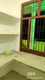 One room with kitchen and bathroom for general cast