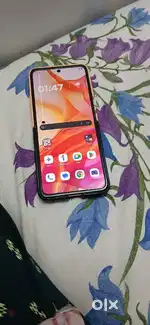 Moto Razr 50 ultra Flip ( 5g )